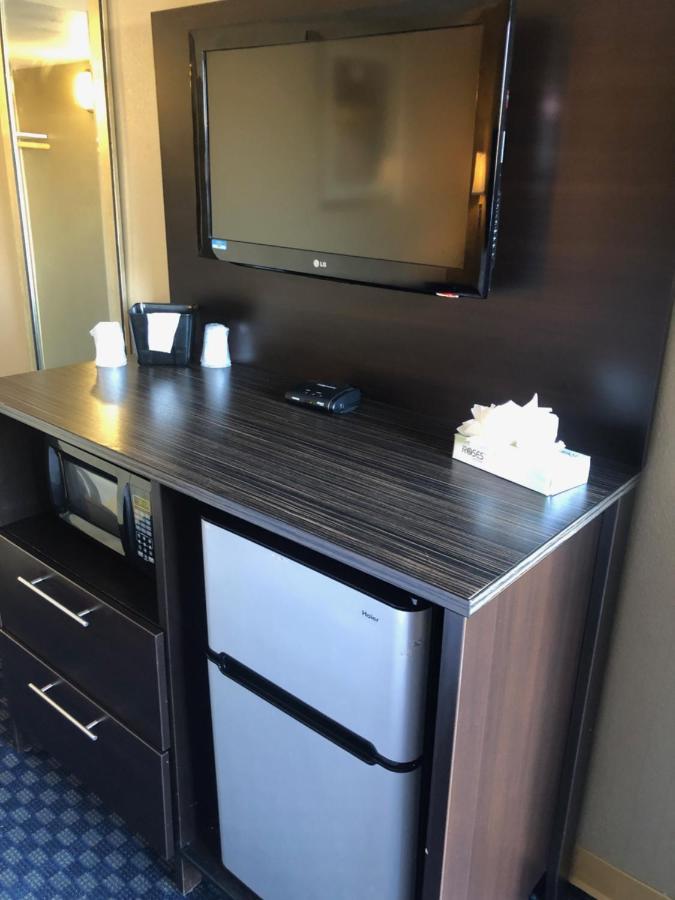 Howard Johnson By Wyndham Tx Motel Odessa